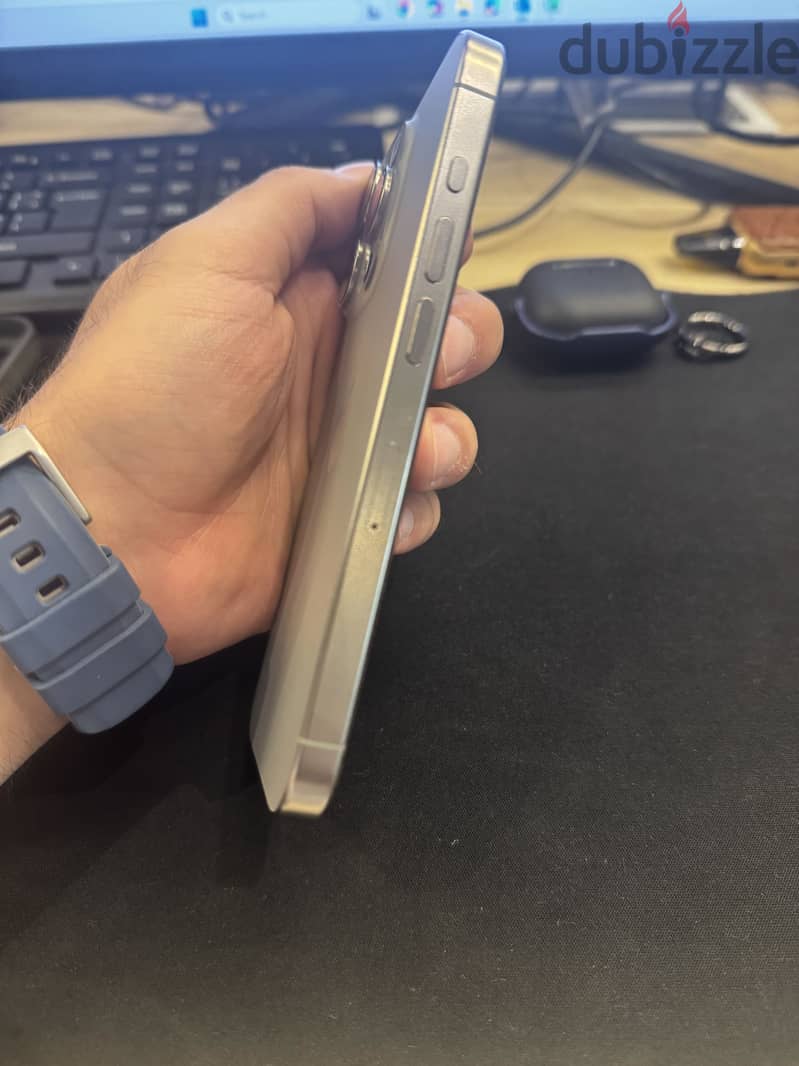 Apple - iPhone 15 Pro 4