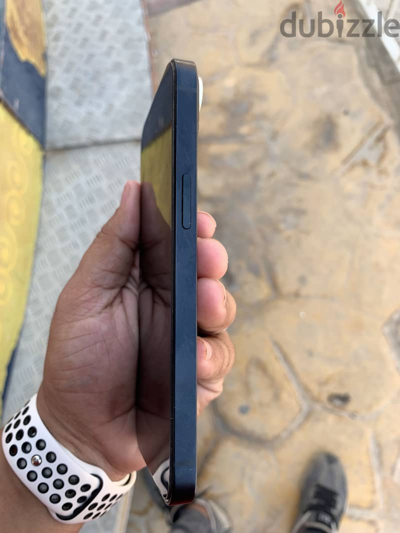 آبل - آيفون 13 4