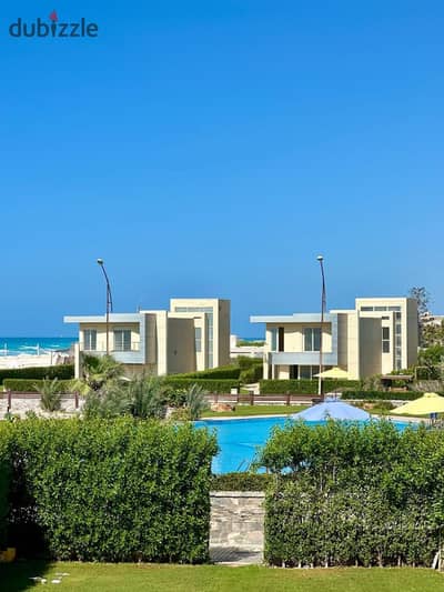 If you're looking for luxury, space, and privacy all in one place, you have a very special opportunity to own a fully finished palace ready for immediate delivery.