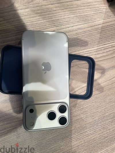 Apple - iPhone 17 Pro Max