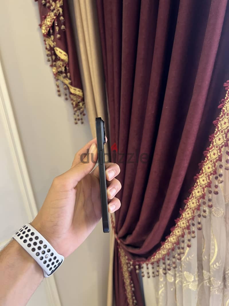 Apple - iPhone 15 waterproof 1