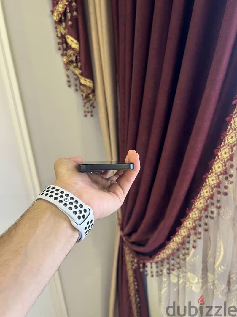 Apple - iPhone 15 waterproof 3