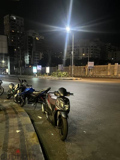 Scooter sym sr 19,000 kilometers model 2024 بحالة الزيرو