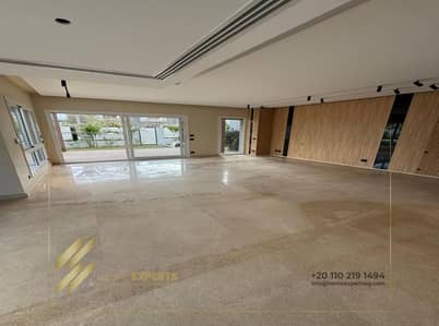 Amazing Villa with private pool in Hyde Park