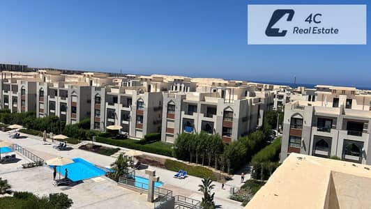 باقل من سعر الشركه امتلك بنتهاوس تشطيب كامل بالتكييفات و المطبخ Pool view في جايا الساحل الشمالي بتقسيمه مميزة جاهز للمعاينه و السكن