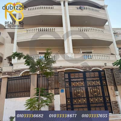 للبيع شقة مميزة 215 متر – السياحية الرابعة، 6 أكتوبر