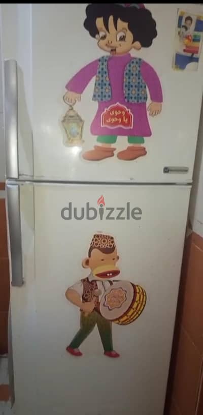 ثلاجة شارب للبيع