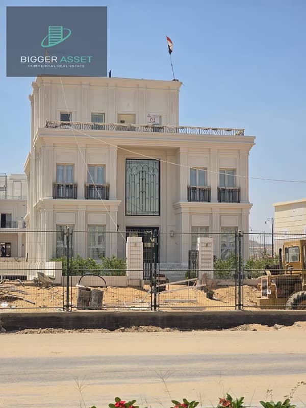 Villa with 852 square meters high-end finishing with installments up to 12 years