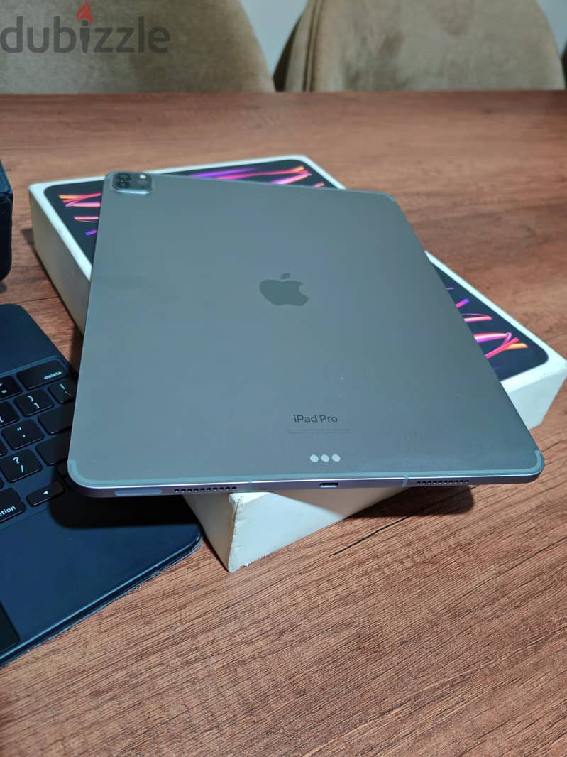 ipad Pro M2 12.9 Inch 1