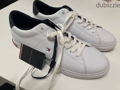 Tommy shoes