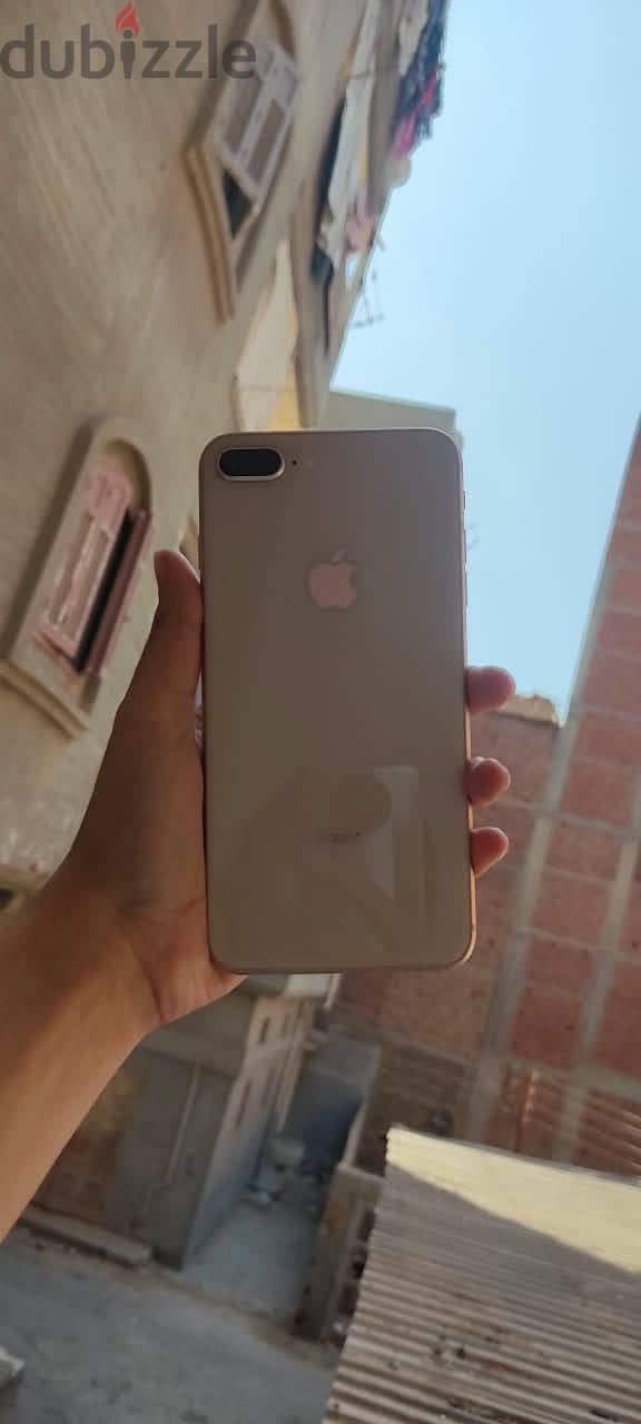 Apple - iPhone 8 Plus 1