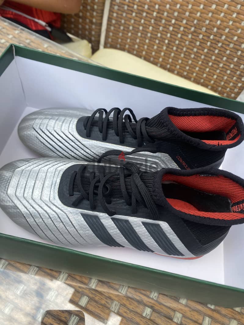 Predator 19.1 size 36 (no box) 2