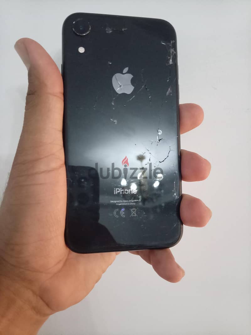 Apple - iPhone XR 8
