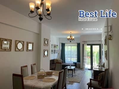 شقة مفروشة للإيجار في فيفث سكوير المراسم | لقطة أرضي بجاردن 150م + 70 م جاردن| 3 غرف | 2 حمام | فرصة نادرة