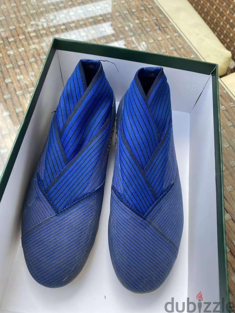 Nemisis 360 agility size 36 (messi edition) 1