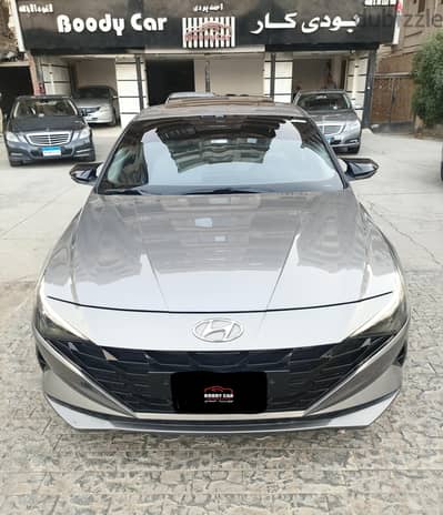 Hyundai Elantra 2021