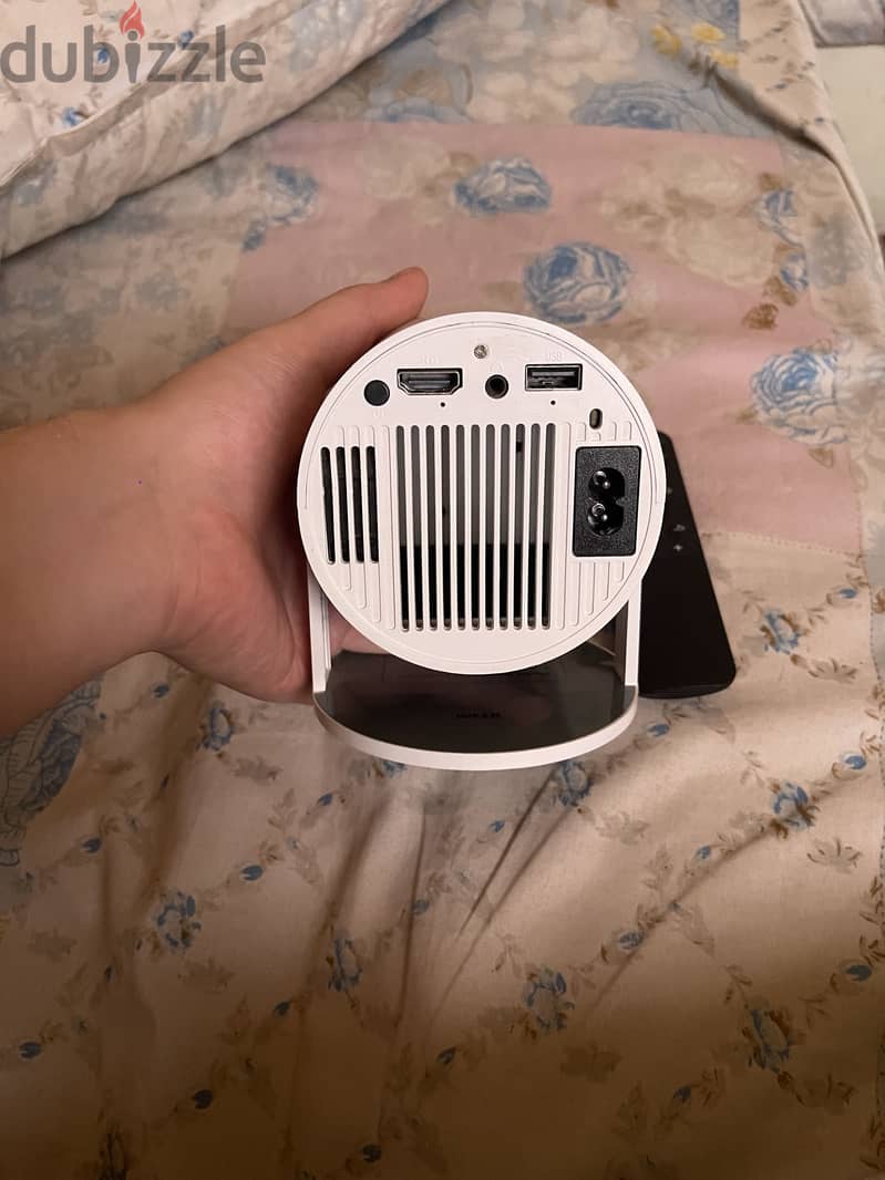 بروجيكتور HY300 2