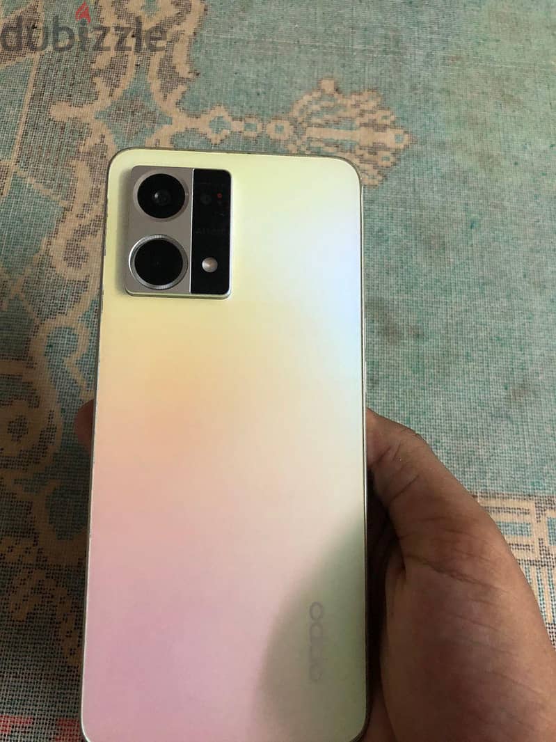 OPPO Reno8 2