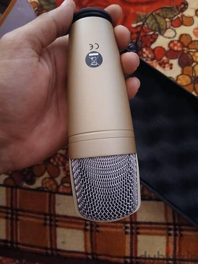 مايك بهرنجر C-1