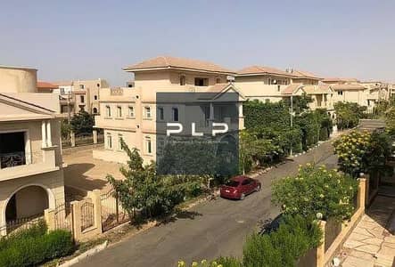 فيلا مستقله  متشطبه بالكامل استلام فوري  جاهزه علي السكن اقل سعر لسرعه البيع في كمبوند مكسيم القاهره الجديده