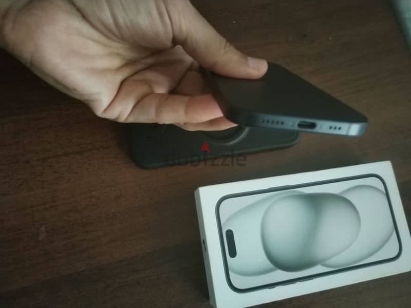 Apple - iPhone 15 4