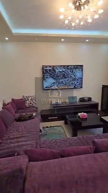 شقه للبيع الشيخ زايد كمبوند كارما ريزيدنس بجوار مزار مول 3 غرف نوم بالمطبخ و التكيفات تشطيب جديد