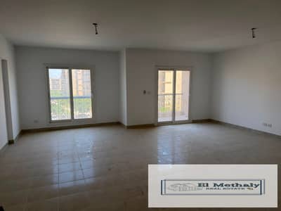 Freehold apartment for sale in Al Rehab City, New Cairo (New Phase 7), next to the Eastern Market.