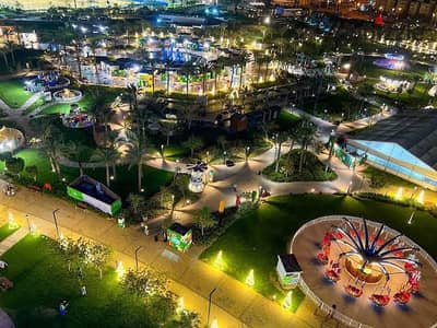 شقة بالتكييفات والمطبخ كمبوند زد وست الشيخ زايد