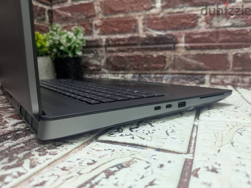 Dell Precision 7760 6