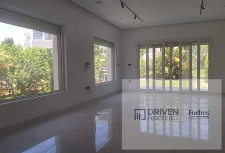 Ultra Super Lux iVilla Garden with ACs Kitchen for Sale in Mountain View Chillout Park 6th of October