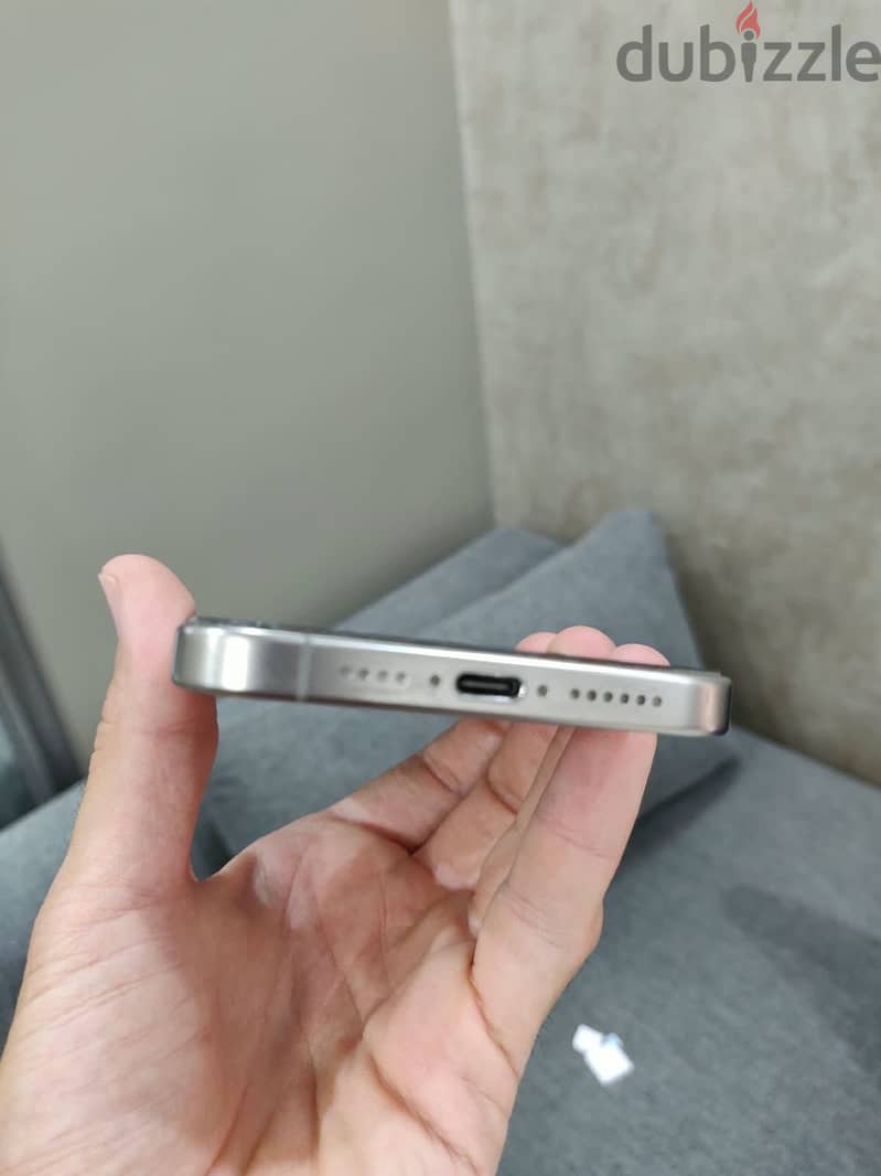 Apple - iPhone 15 Pro Max 4