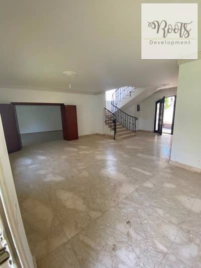 للبيع فيلا مستقلة بحديقه، متشطبة في كمبوند رويال سيتى اكتوبر For Sale Villa with garden, Finished, Ready to Move,in Royal City, Sheikh Zayed.