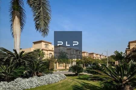 توين هاوس بسعر لقطه جاهز للسكن لوكيشن مميز للبيع في كمبوند جراند ريزيدنس