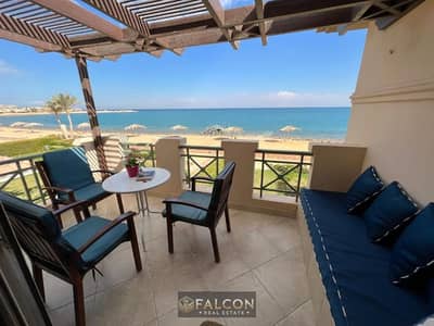 Sea view chalet, ready for immediate occupancy + (25% discount) fully finished, for sale in Blue Blue Village, Ain Sokhna, near the Suez Road and La V