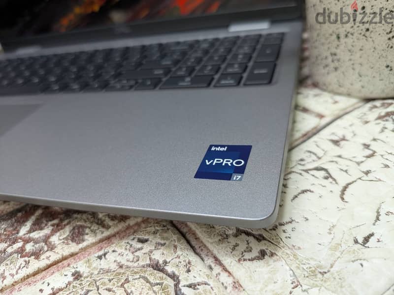 Dell Precision 3581 5