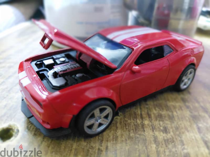 Dodg-e Challenger SRT Toy Car 1:32 Scale Model. . . 1