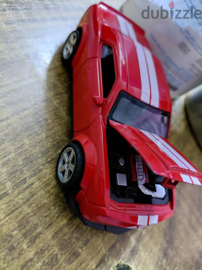 Dodg-e Challenger SRT Toy Car 1:32 Scale Model. . . 3