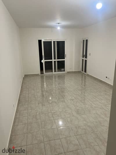 Apartment for rent in Al Rehab City, 131 sq m, near services and the Eastern Market.