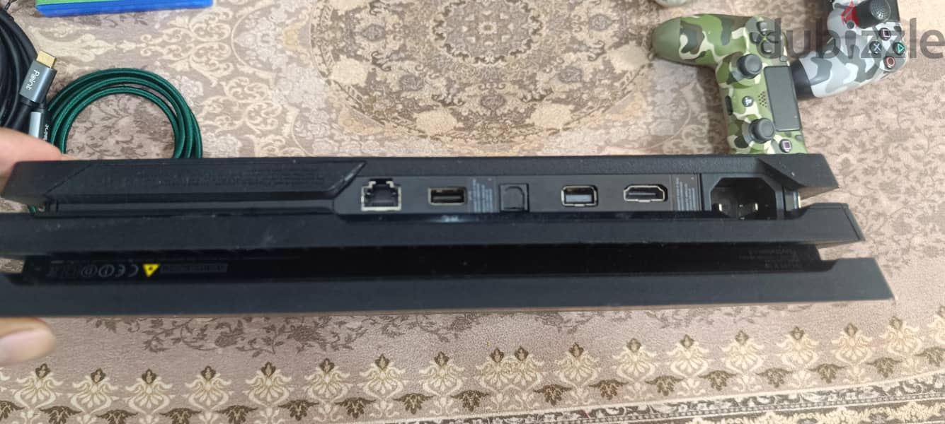 PlayStation 4 pro 3