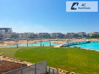 باقل من سعر الماركت شاليه برووف Golf & Lake Yard View ريسيل في هاسيندا باي بتقسيمه مميزة جاهز للمعاينه و الاستلام