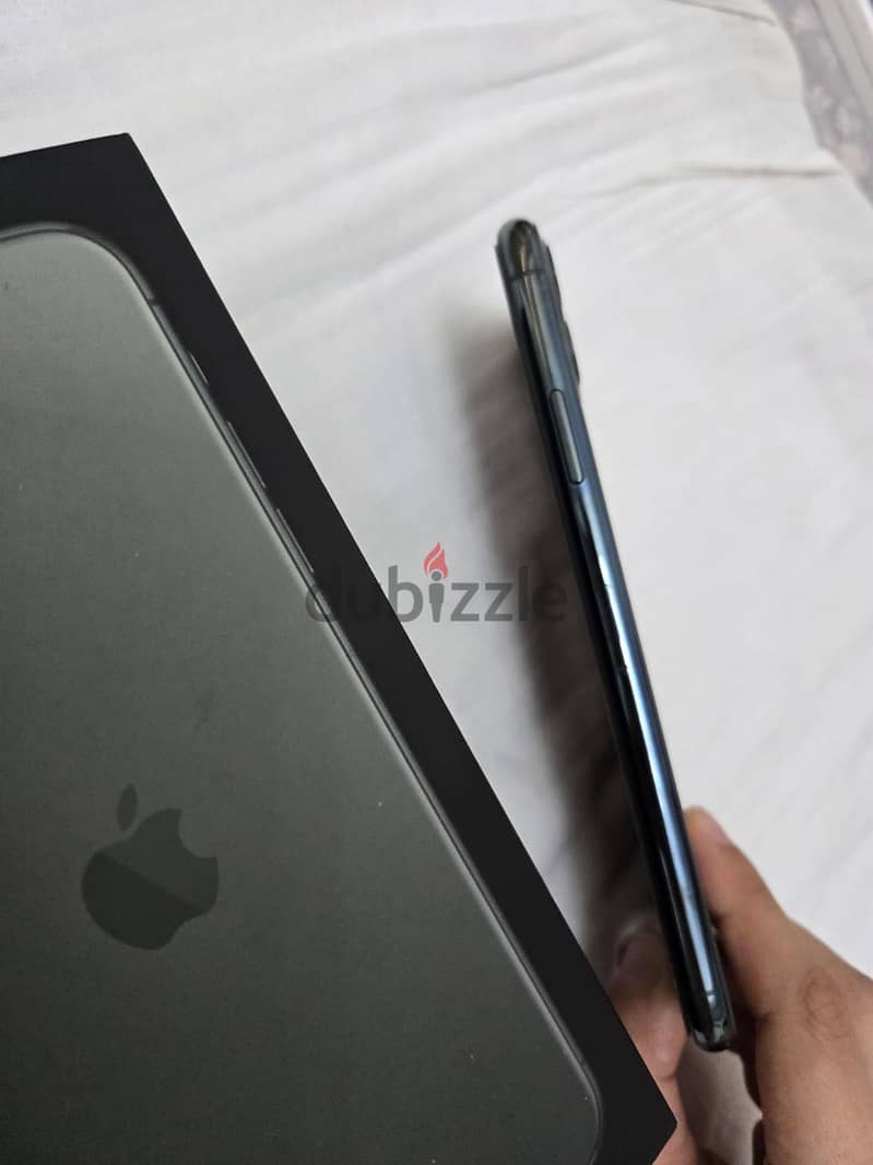 Apple - iPhone 11 Pro Max 3