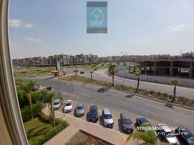 شقة للايجار بالشيخ زايد عمارات المستقبل دور ثالث عالشارع الرئيسي