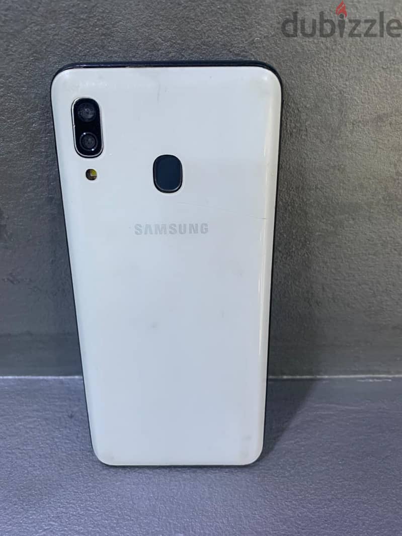 Samsung A30 1
