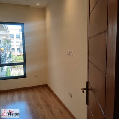 Apartment for sale in West Town Sodic Beverly Hills • Area 125 meters Second floor • Modern finishing • HDF Gypsum board floors • • Air conditioners • 2 rooms, including a master room • 2 to