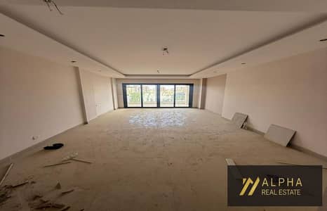 شقة للإيجار في ذا أدريس إيست التجمع الخامس القاهرة الجديدة دور أرضي بدون فرش وبدون مطبخ 3 غرف نوم 2 حمام جاردن 80 متر أول إيجار موقع مميز داخل كمبوند