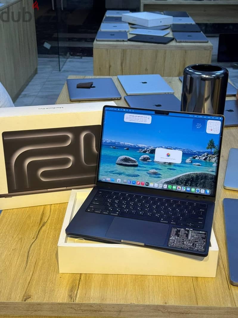 MacBook Pro M3 Pro 14" 1