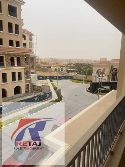 Apartment for rent in New Cairo, Fifth Settlement, within the 90 Avenue Compound, with an area of ​​185 square meters, ultra-super-lux finishing, incl