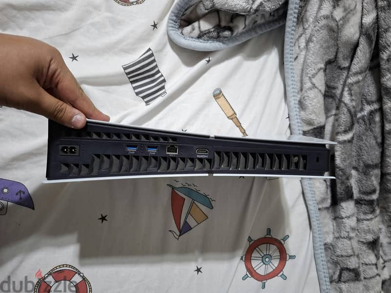 ps5 slim 4