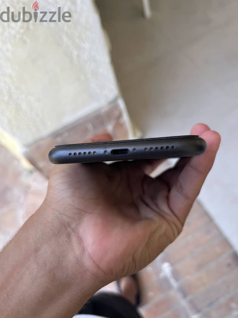 Apple - iPhone 11 1
