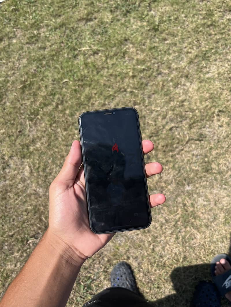 Apple - iPhone 11 4